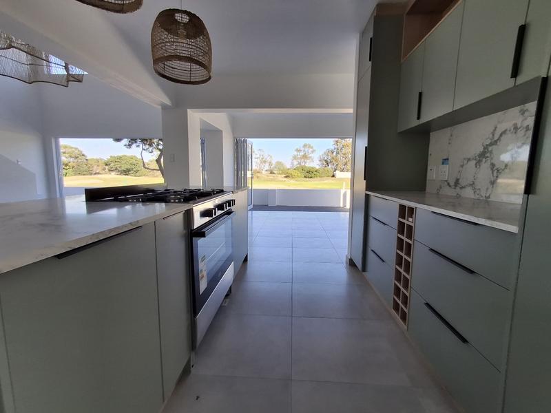 4 Bedroom Property for Sale in Shelley Point Western Cape